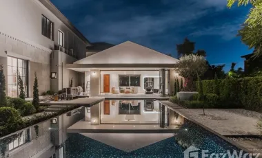 Casa en alquiler de 4 habitaciones en Bang Kapi, Bangkok