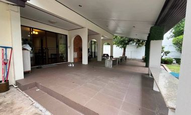 For sale 5 bedrooms house in Suan Luang, Bangkok