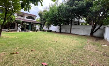 For sale 5 bedrooms house in Suan Luang, Bangkok