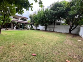 Haus zum Kauf mit 5 Zimmer in Suan Luang, Bangkok