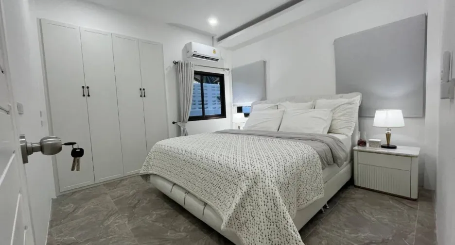 Villa zum Kauf und zur Miete mit 4 Zimmer in Mueang Phuket, Phuket