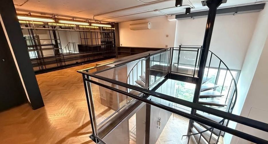 Wohnung zur Miete mit 3 Zimmer in Khlong Toei, Bangkok