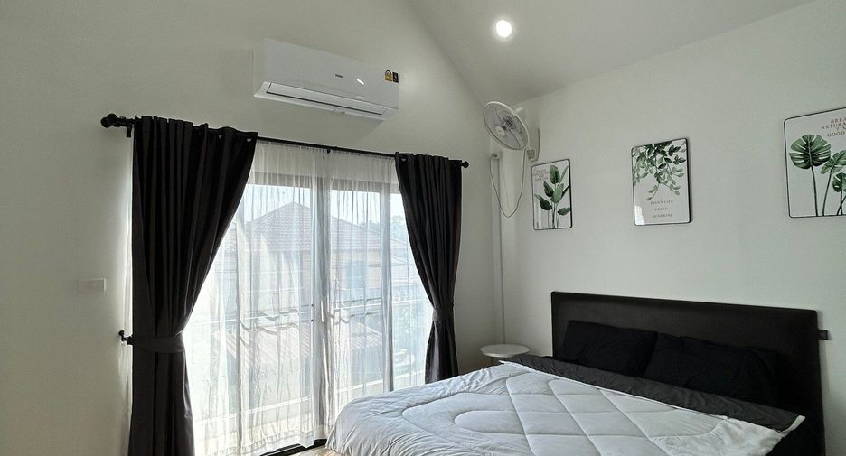 For rent 4 bedrooms house in Mueang Chiang Mai, Chiang Mai