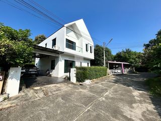 For Rent 4 Bedroom House In Mueang Chiang Mai