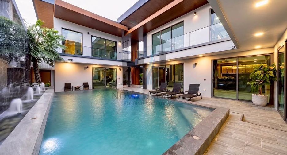 For sale 6 ベッドルーム villa in Bang Lamung, Chonburi