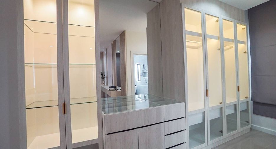For rent 3 bedrooms villa in Bang Lamung, Chonburi