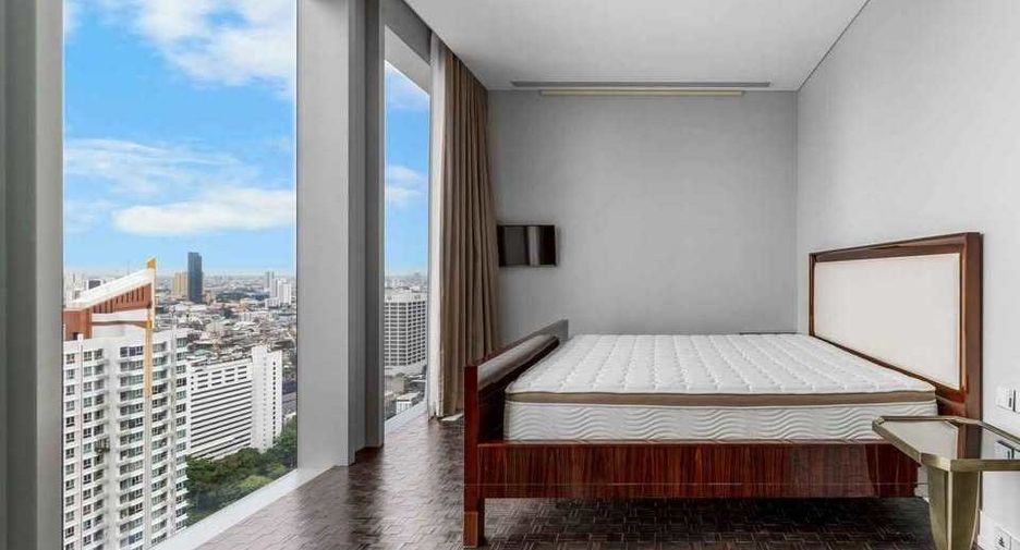 For rent 2 bedrooms condo in Sathon, Bangkok