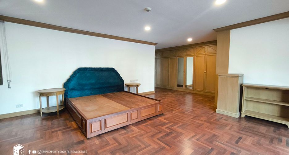For rent 3 ベッドルーム condo in Khlong Toei, Bangkok