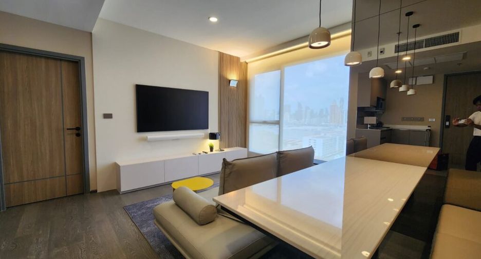For rent 2 bedrooms condo in Khlong Toei, Bangkok