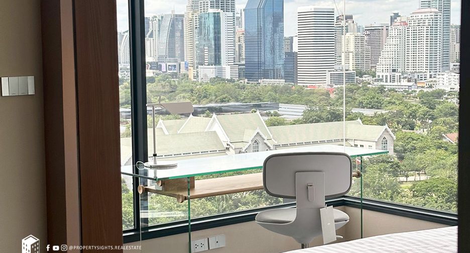 For rent 2 bedrooms condo in Khlong Toei, Bangkok