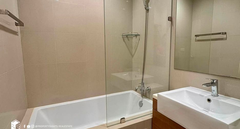 For rent 1 bed condo in Khlong Toei, Bangkok
