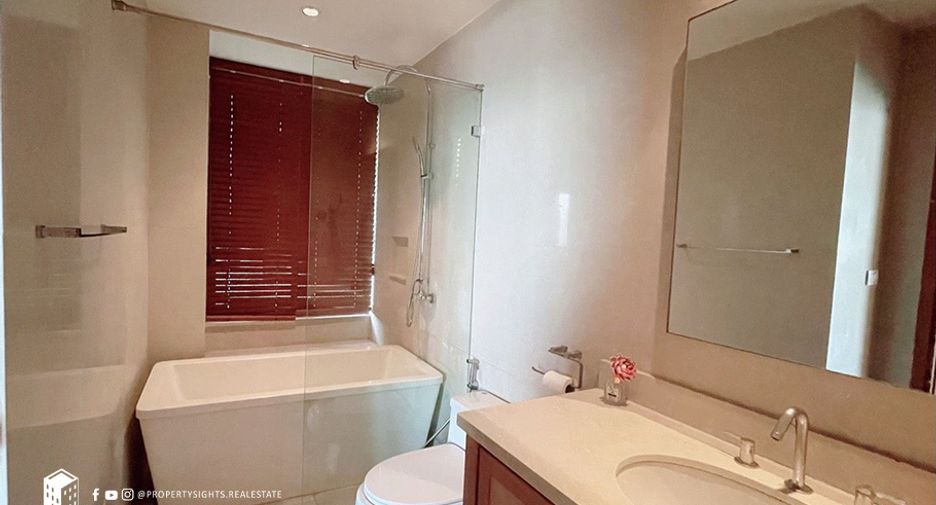 For rent 1 bed condo in Khlong Toei, Bangkok