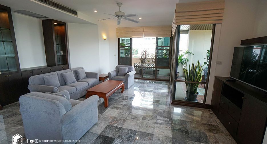 For rent 3 bedrooms condo in Watthana, Bangkok