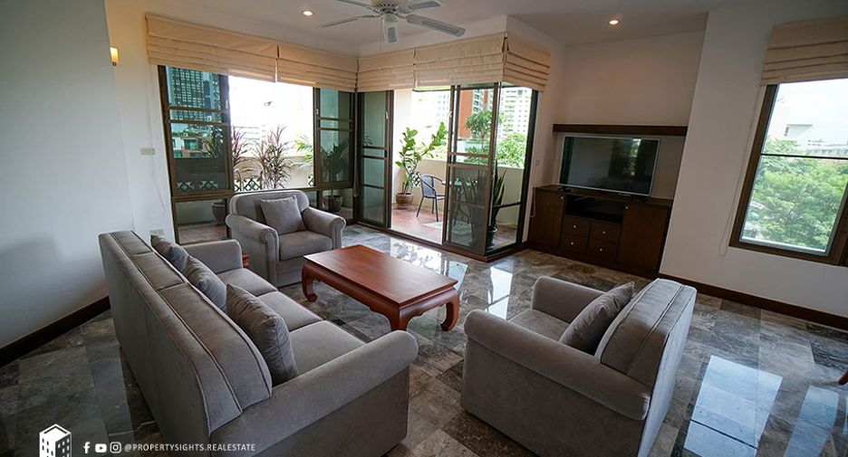 For rent 3 bedrooms condo in Watthana, Bangkok