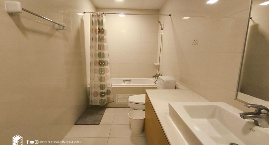 For rent 2 ベッドルーム condo in Watthana, Bangkok