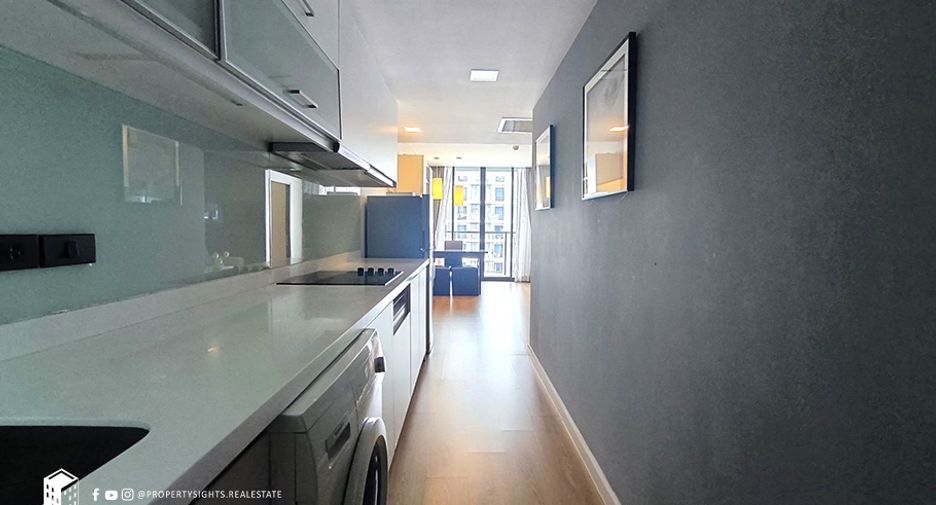 For rent 2 ベッドルーム condo in Watthana, Bangkok