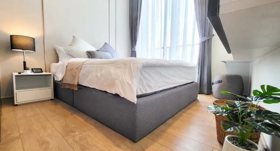 For sale and for rent 1 bed condo in Watthana, Bangkok