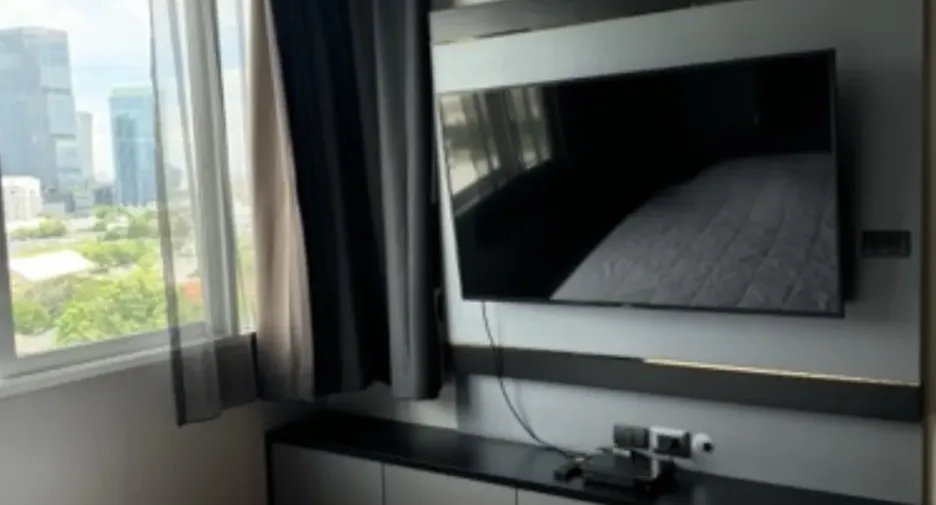 For sale 2 bedrooms condo in Huai Khwang, Bangkok
