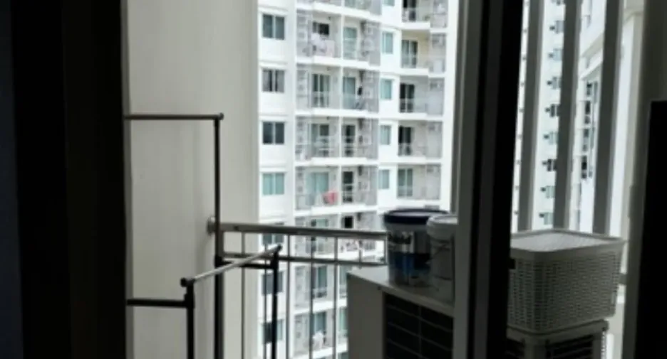 For sale 2 bedrooms condo in Huai Khwang, Bangkok