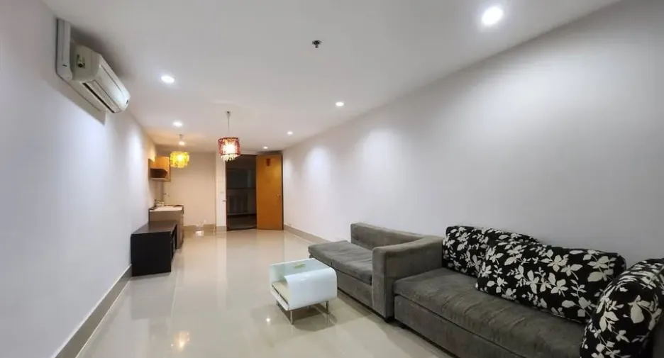 À louer 1 chambre condo à Bang Rak, Bangkok