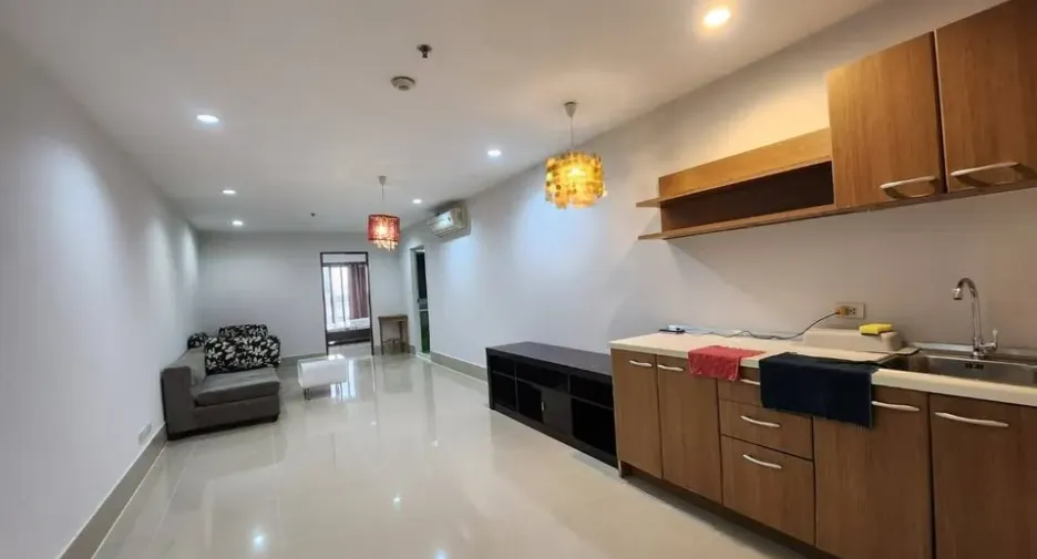 À louer 1 chambre condo à Bang Rak, Bangkok