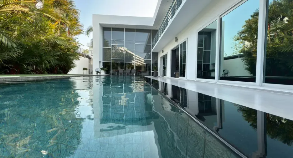 For rent and for sale 5 bedrooms villa in Bang Lamung, Chonburi