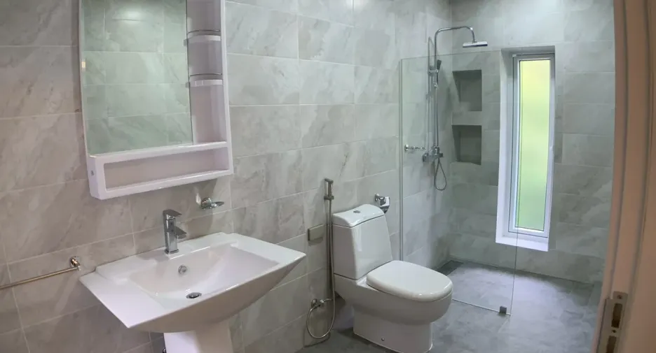 For rent and for sale 5 bedrooms villa in Bang Lamung, Chonburi