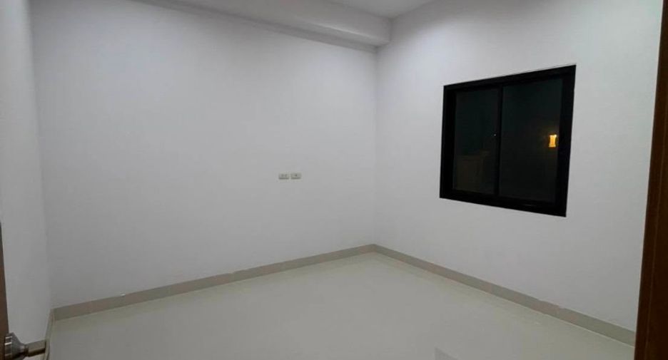 For sale 3 bedrooms house in Huay Yai, Pattaya