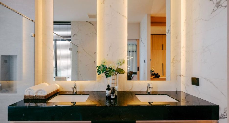Villa zum Kauf mit 4 Zimmer in Bang Lamung, Chonburi