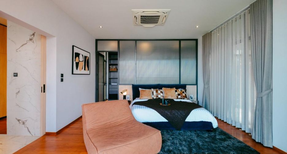 Villa zum Kauf mit 4 Zimmer in Bang Lamung, Chonburi