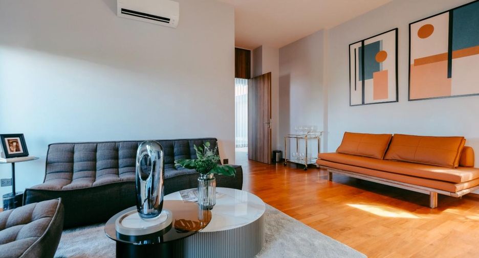 Villa zum Kauf mit 4 Zimmer in Bang Lamung, Chonburi