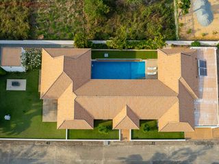 For rent 4 bedrooms house in Bang Lamung, Chonburi