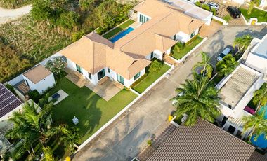 For rent 4 bedrooms house in Bang Lamung, Chonburi