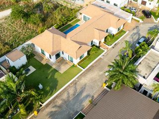 For rent 4 bedrooms house in Bang Lamung, Chonburi