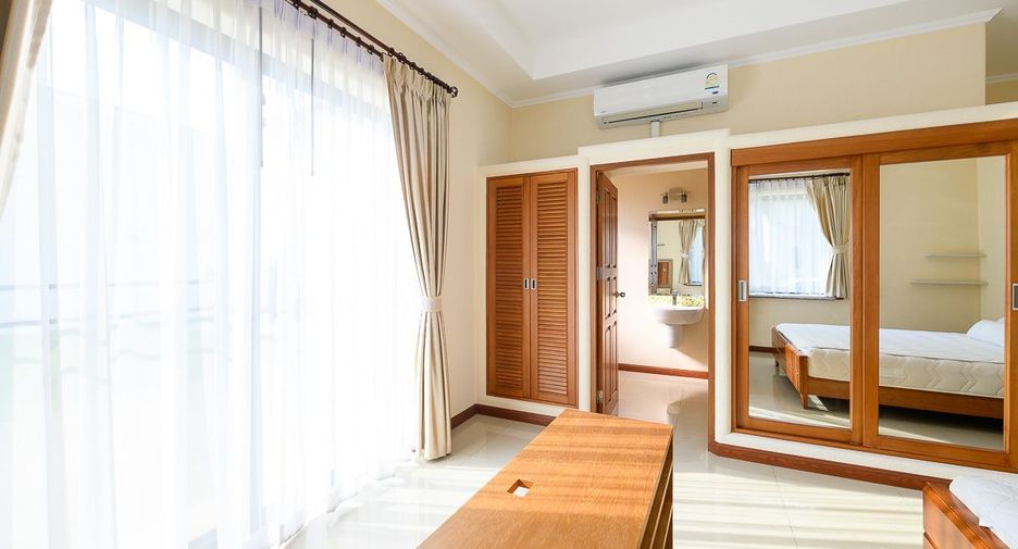 For rent 4 bedrooms house in Bang Lamung, Chonburi