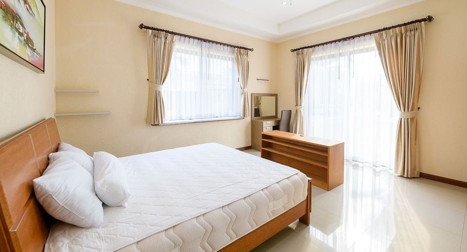 For rent 4 bedrooms house in Bang Lamung, Chonburi