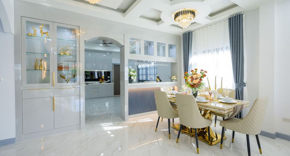 Haus zum Kauf mit 4 Zimmer in Bang Lamung, Chonburi