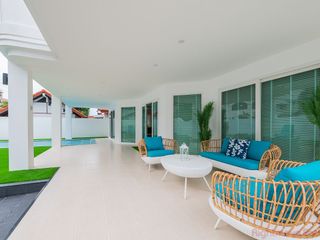 Haus zur Miete mit 4 Zimmer in Bang Lamung, Chonburi