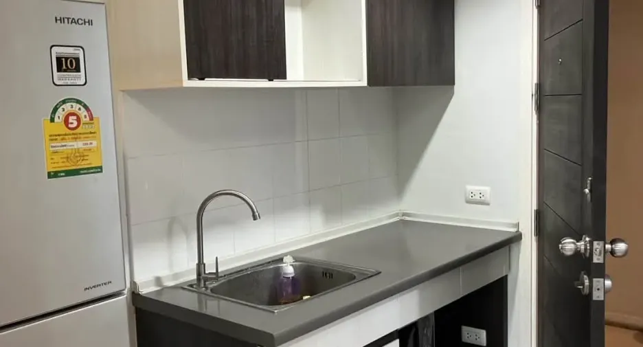 Wohnung zur Miete mit Studio in Phra Khanong, Bangkok