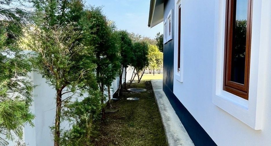 Casa en venta de 3 habitaciones en San Kamphaeng, Chiang Mai