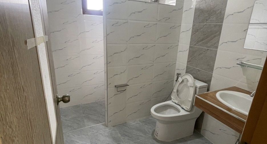 Casa en venta de 3 habitaciones en San Kamphaeng, Chiang Mai