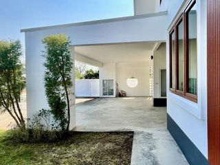 Casa en venta de 3 habitaciones en San Kamphaeng, Chiang Mai