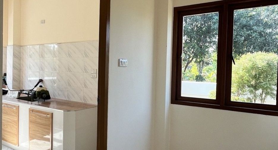 Casa en venta de 3 habitaciones en San Kamphaeng, Chiang Mai