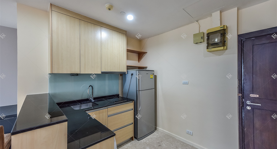 Condo en alquiler de 1 habitaciones en Sathon, Bangkok
