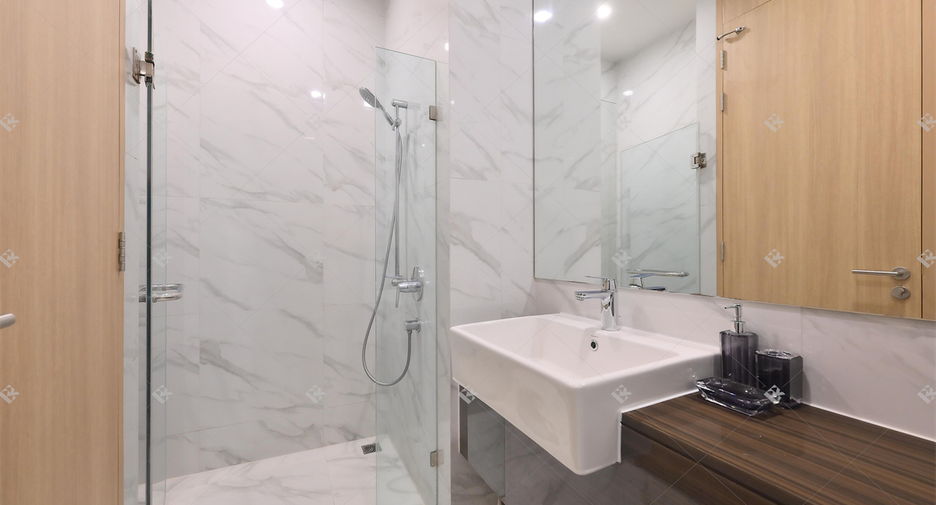 For rent 1 bed condo in Watthana, Bangkok