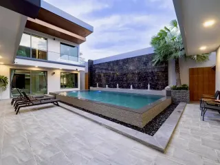 À vendre 6 chambres maison à Bang Lamung, Chonburi