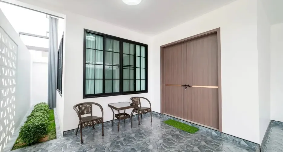 Casa en alquiler y en venta de 3 habitaciones en Bang Lamung, Chonburi