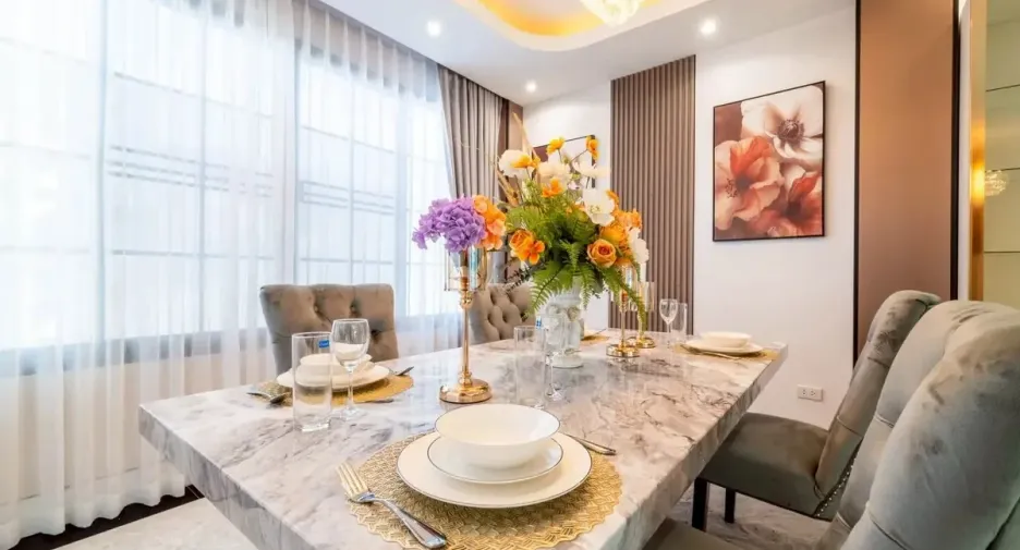 Casa en alquiler y en venta de 3 habitaciones en Bang Lamung, Chonburi