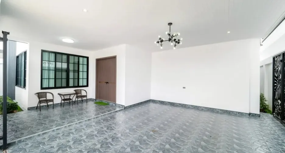Casa en alquiler y en venta de 3 habitaciones en Bang Lamung, Chonburi