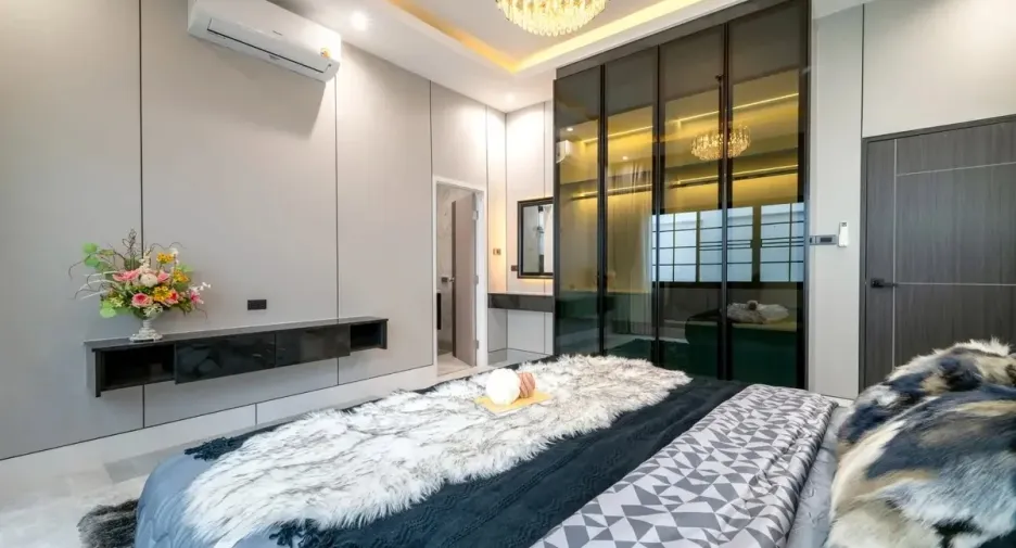 Casa en alquiler y en venta de 3 habitaciones en Bang Lamung, Chonburi